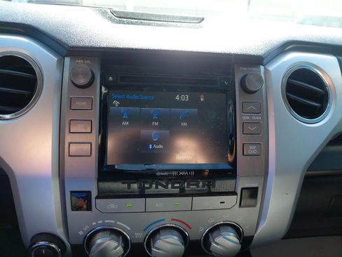 Used 2017 Toyota Tundra SR5 w/ SR5 Upgrade Package image 36