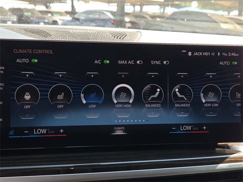 Used 2023 BMW X7 xDrive40i w/ Premium Package image 19