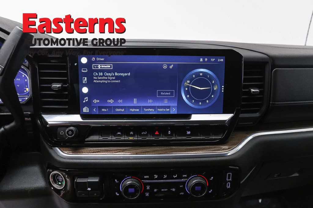 Used 2022 Chevrolet Silverado 1500 LT w/ Convenience Package II AWD/4WD image 12