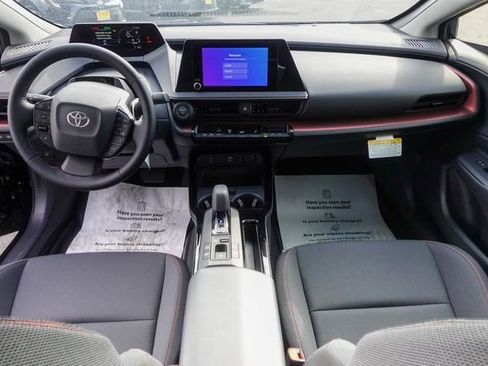 New 2026 Toyota Prius Plug-In Hybrid FWD image 29