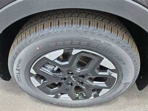 New 2025 Kia Sorento S w/ Panoramic Sunroof Package image 14