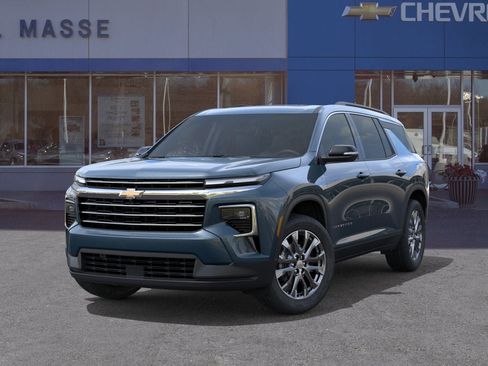 New 2026 Chevrolet Traverse LT w/ Sun and Wheel Package image 6