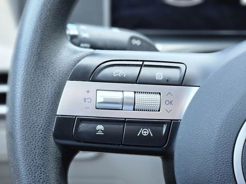 Used 2025 Hyundai Tucson SEL FWD image 17