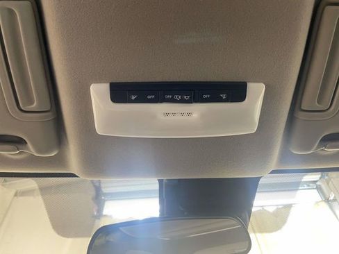 New 2025 Nissan Versa SV w/ Trunk Package image 17