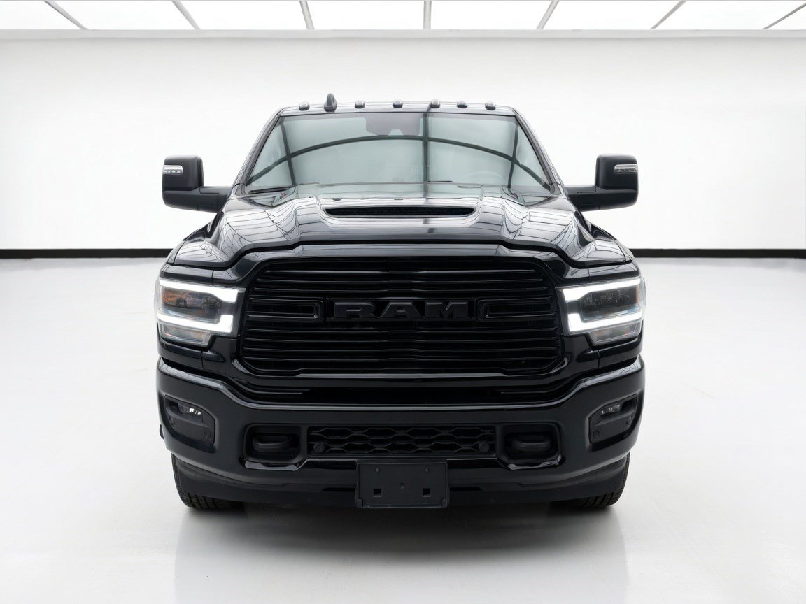 Used 2023 RAM 3500 Laramie AWD/4WD image 2