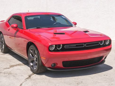 Used 2017 Dodge Challenger SXT Plus RWD image 3