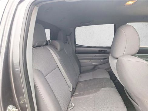 Used 2014 Toyota Tacoma PreRunner w/ TRD Sport Package image 16