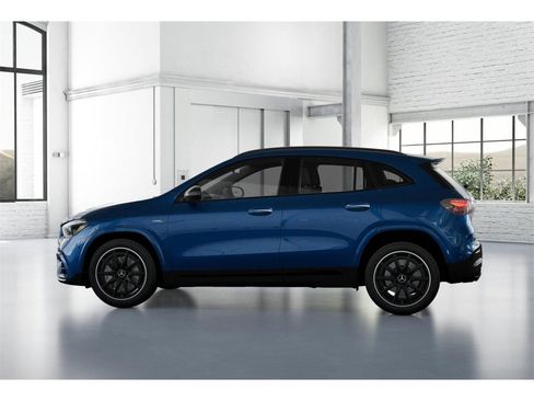 New 2025 Mercedes-Benz GLA 35 AMG 4MATIC image 36
