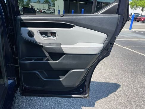 Certified 2025 Honda Pilot Touring image 35
