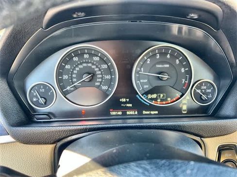 Used 2018 BMW 320i Sedan image 19