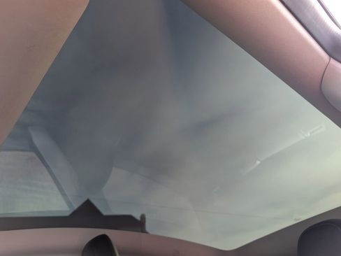 Used 2023 Tesla Model Y Performance image 27