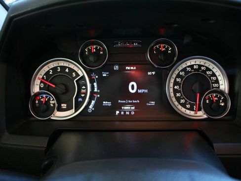 Used 2014 RAM 1500 Laramie RWD image 17