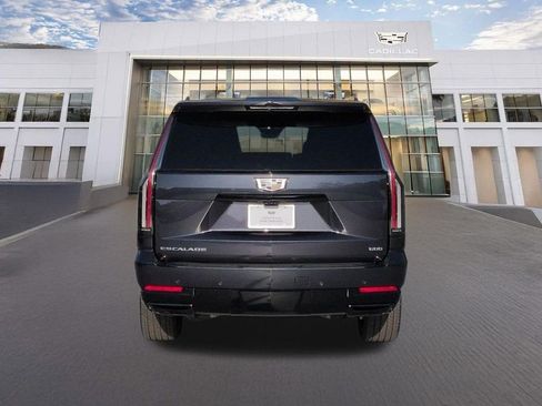 Certified 2026 Cadillac Escalade ESV Platinum Sport AWD/4WD image 7