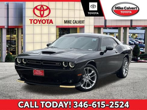 Used 2022 Dodge Challenger GT AWD/4WD image 1