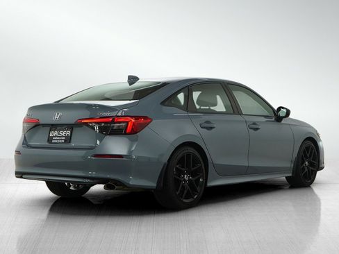 Used 2023 Honda Civic Sport image 5