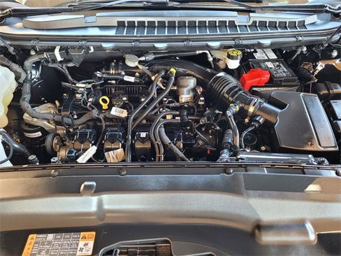 Used 2022 Ford Edge ST-Line image 34