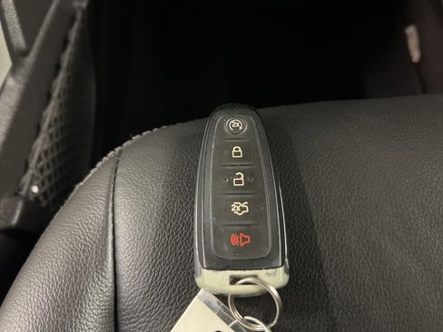 Used 2015 Ford C-MAX Energi SEL w/ Equipment Group 302A image 38