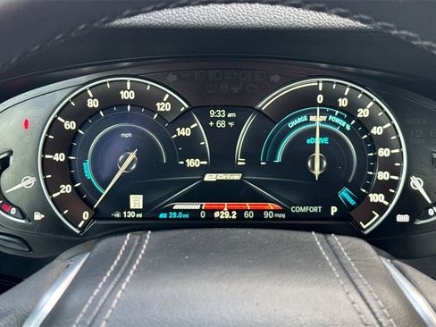 Used 2019 BMW 530e w/ Convenience Package image 30