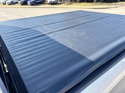 Used 2022 GMC Sierra 1500 SLT w/ SLT Premium Package image 32