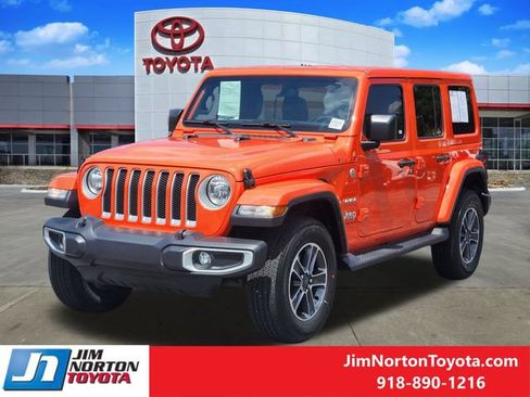 Used 2023 Jeep Wrangler Unlimited Sahara AWD/4WD image 4