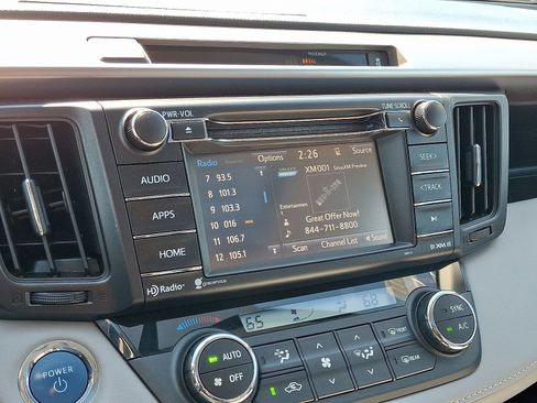 Used 2016 Toyota RAV4 XLE image 19