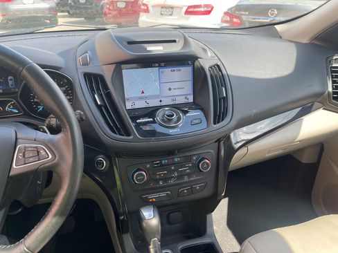 Used 2017 Ford Escape Titanium image 12