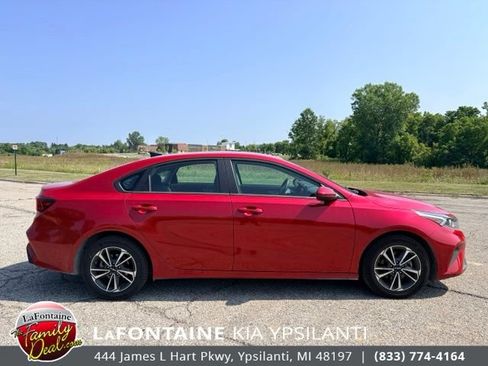 Used 2024 Kia Forte LXS FWD image 6