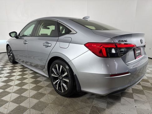 Used 2022 Honda Civic EX image 6