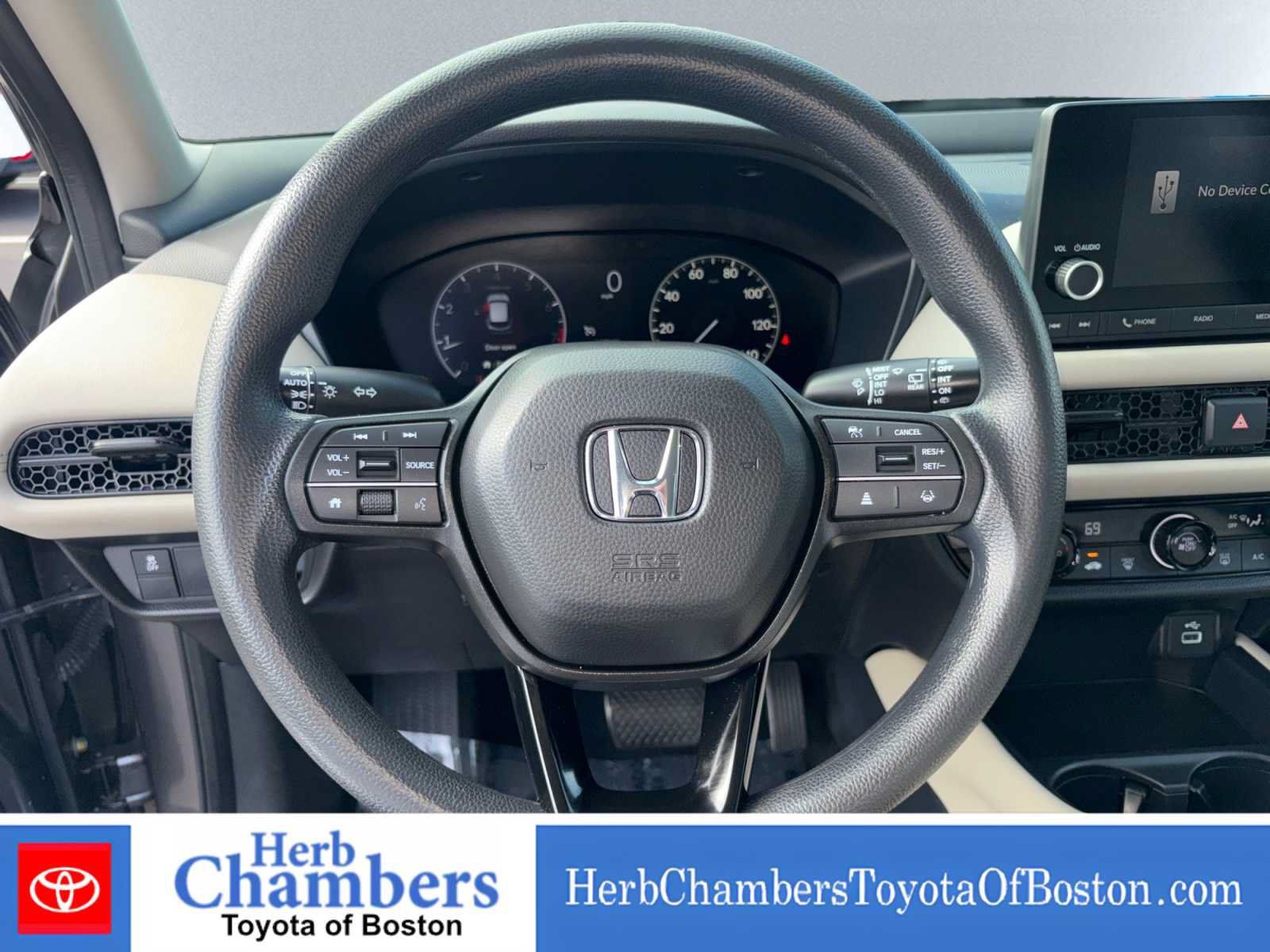 Used 2024 Honda HR-V LX image 17