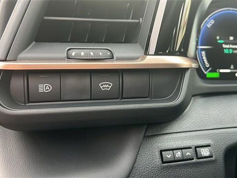 New 2026 Toyota Crown XLE image 19