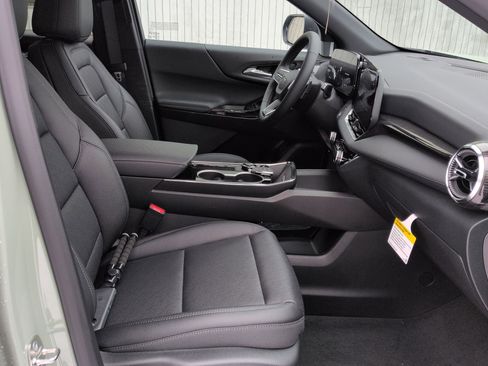 New 2026 Chevrolet Equinox LT w/ Convenience Package II image 86