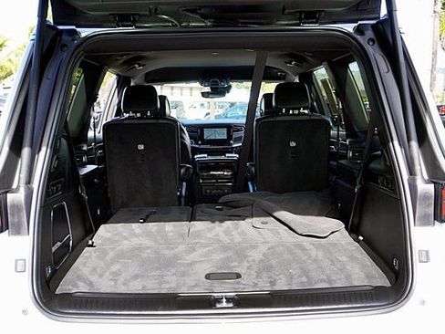 Certified 2025 Jeep Wagoneer Series II image 13