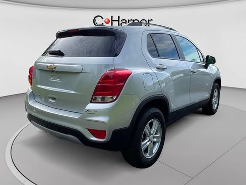 Certified 2022 Chevrolet Trax LT w/ LT Convenience Package AWD/4WD image 3