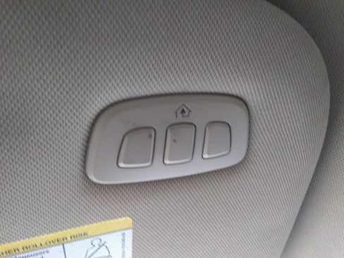 Used 2015 Ford F150 Lariat w/ Equipment Group 502A Luxury image 17