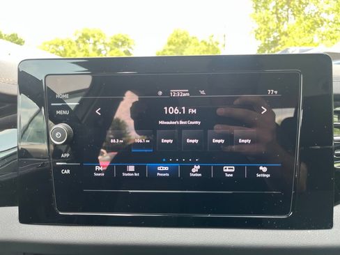 Certified 2025 Volkswagen Jetta S FWD image 18