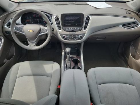 Used 2025 Chevrolet Malibu LT FWD image 14