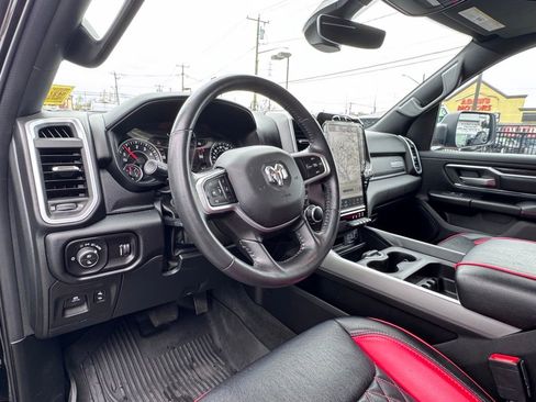 Used 2022 RAM 1500 Big Horn AWD/4WD image 13