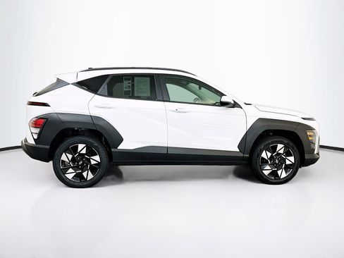 Used 2024 Hyundai Kona SEL image 10