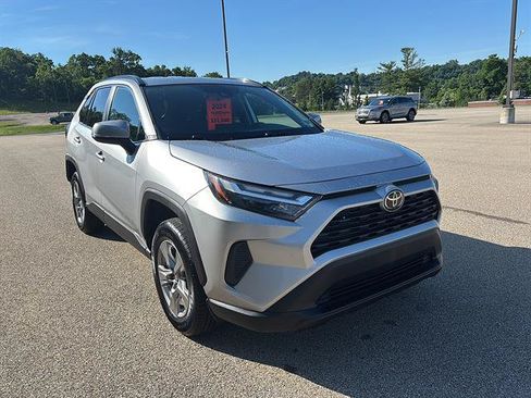 Used 2024 Toyota RAV4 XLE w/ Weather Package AWD/4WD image 6