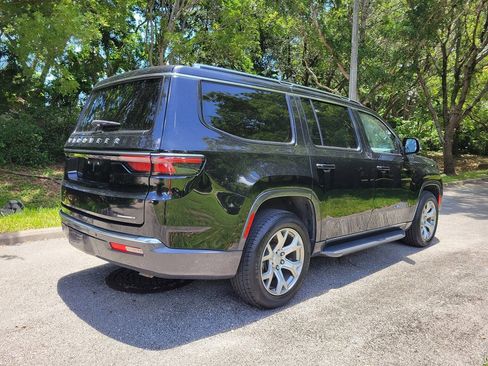 Used 2022 Jeep Wagoneer Series II RWD image 7