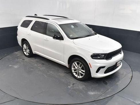 Used 2024 Dodge Durango GT image 41
