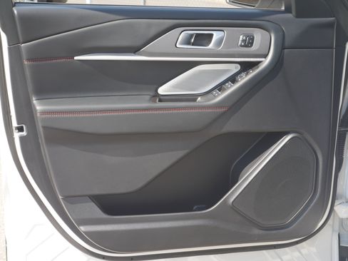 Certified 2025 Ford Explorer ST AWD/4WD image 40