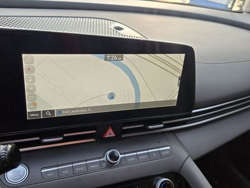 Used 2023 Hyundai Elantra SEL w/ Convenience Package FWD image 15