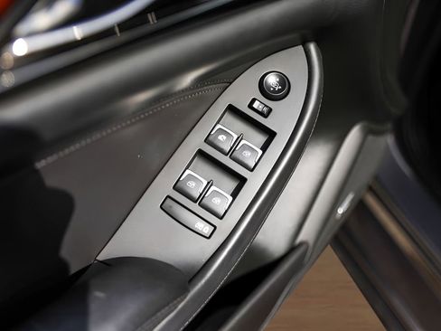 Used 2017 Cadillac CTS Sedan w/ Seating Package RWD image 22