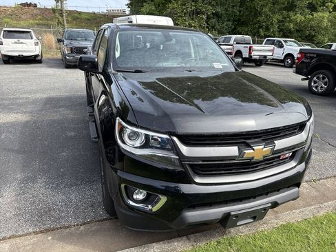 Used 2020 Chevrolet Colorado Z71 AWD/4WD image 4