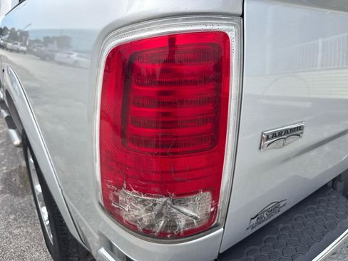 Used 2017 RAM 1500 Laramie RWD image 56