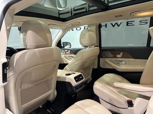 Used 2021 Mercedes-Benz GLS 450 4MATIC image 39