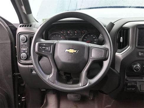 Used 2020 Chevrolet Silverado 2500 Custom w/ Custom Value Package image 27