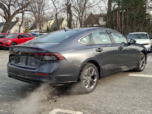 Used 2025 Honda Accord EX-L image 6
