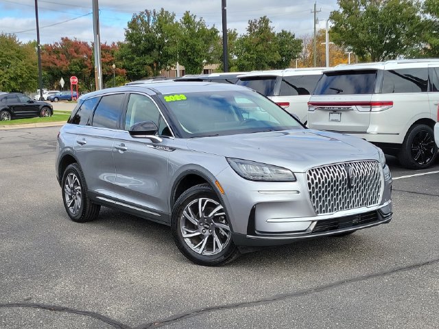 Used 2023 Lincoln Corsair AWD image 1